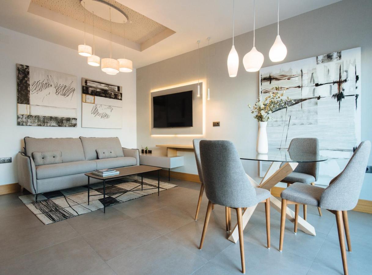 Guadalupe 15 By Magno - Penthouse With Private Solarium & Jacuzzi