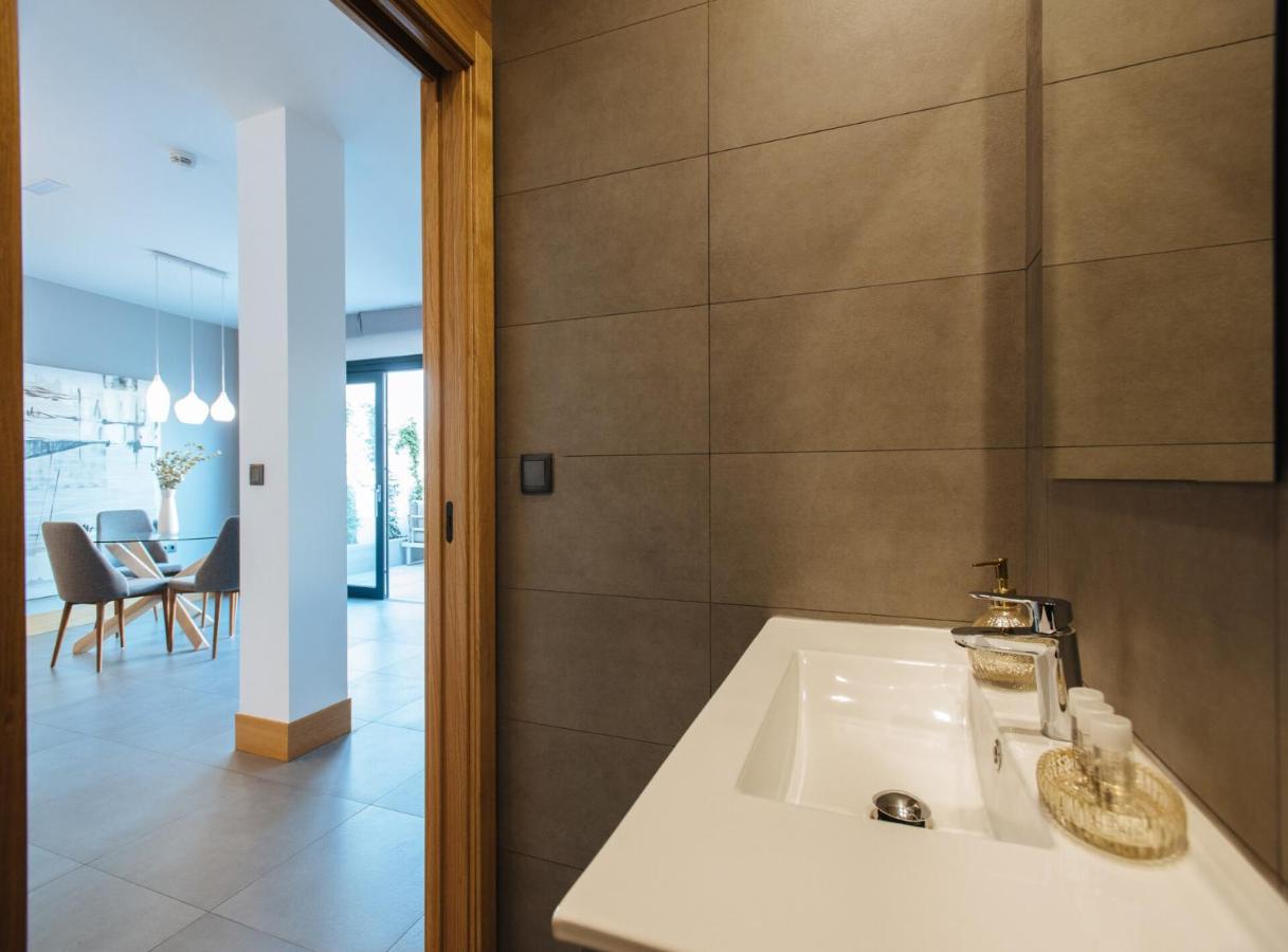 Guadalupe 15 By Magno - Penthouse With Private Solarium & Jacuzzi *